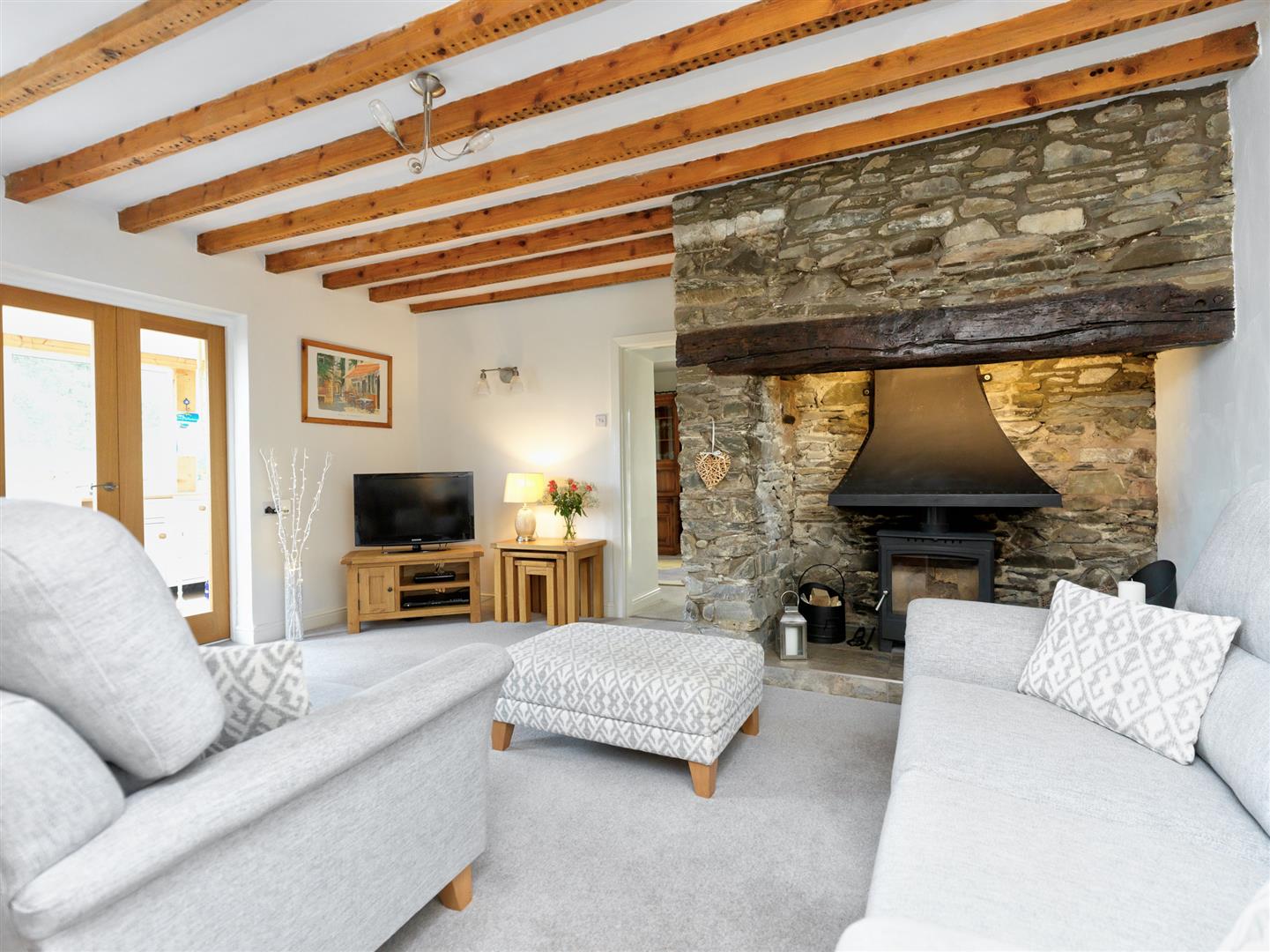 Ty Gwyn, Llwynmawr, Llangollen, LL20 7BE Estate Agents & Auctioneers